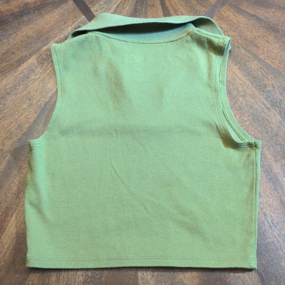 SO Green Sleeveless Crop Juniors Size Small Olive Green Top - Picture 4 of 5
